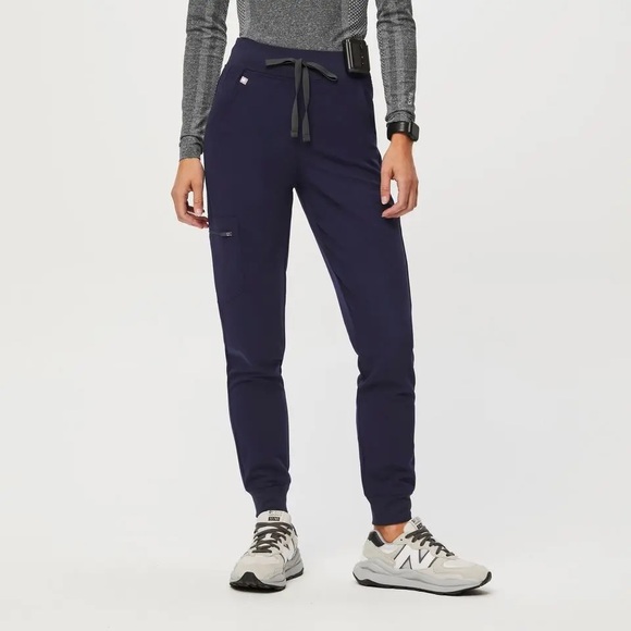 Figs Women's Navy High Waisted Zamora Scrub Pants Size Large, Length Regular - Picture 1 of 13